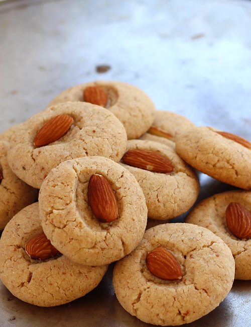Almond Cookies - Eggless Almond Flour Cookie Recipe with Step by Step ...