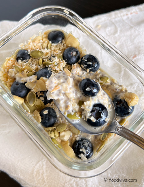 Blueberry Overnight Oats Recipe with Chia Seeds
