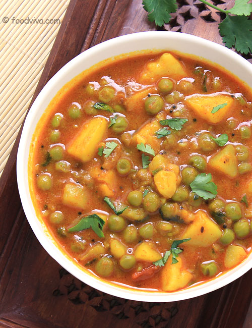 Green peas and potato hot sale curry