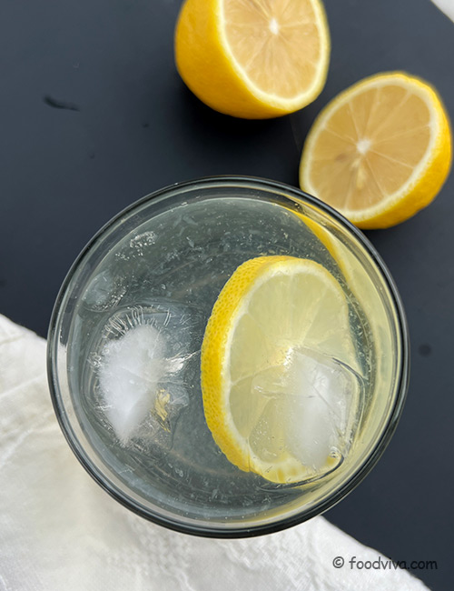 https://cdn1.foodviva.com/static-content/food-images/juice-recipes/lemon-water-recipe/lemon-water-recipe-1.jpg