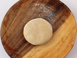 Paneer Paratha Recipe - With Lightly Spiced Grated Paneer Stuffing