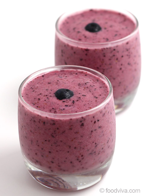 Strawberry Blueberry Smoothie Recipe - With Yogurt