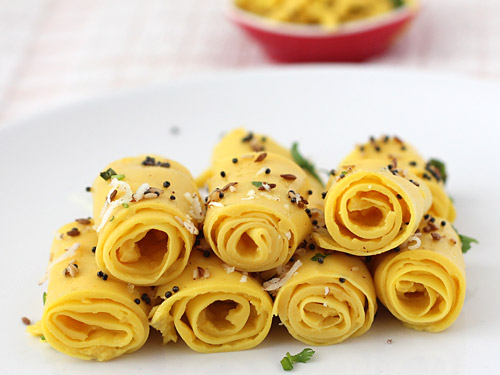 Khandvi Recipe - Gujarati Khandvi Rolls & Noodles - Step by Step Photo