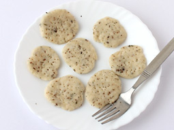 Mathri Recipe - Make Punjabi Methi Mathri with Step by Step Photos