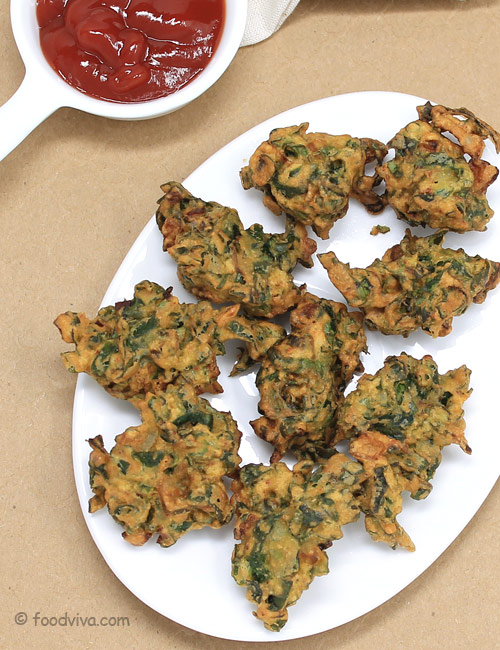 Palak Pakoda Recipe Spinach Fritters